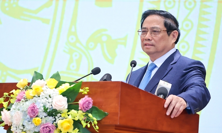 Thủ tướng: Không để người dân, doanh nghiệp thiếu vốn