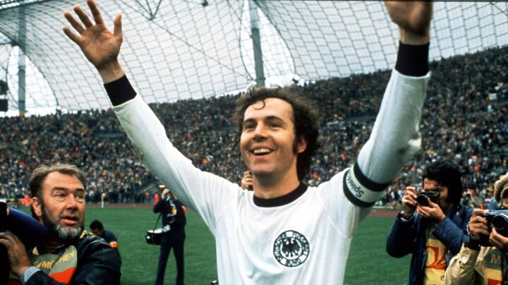 Beckenbauer qua đời: Nhìn lại sự nghiệp vĩ đại của 'Hoàng đế' bóng đá