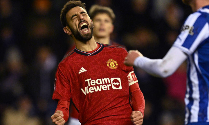 Hạ Wigan, Man Utd đi tiếp tại FA Cup