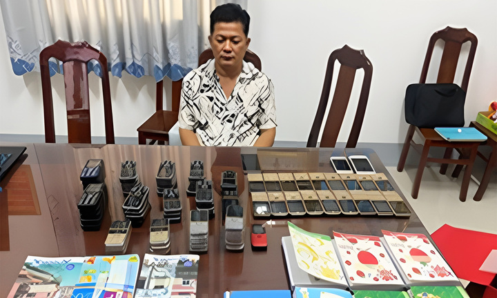 Đồng Tháp: Phá đường dây dụ dỗ học sinh mở tài khoản ngân hàng rồi bán lại