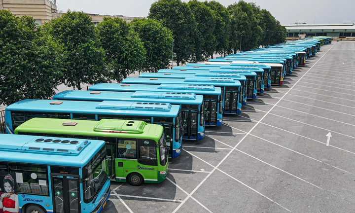 Toàn bộ xe buýt Hà Nội sẽ chuyển đổi sang năng lượng xanh vào năm 2035