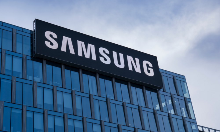 Gia đình Lee rao bán gần 30 triệu cổ phiếu Samsung Electronics trị giá 2 tỷ USD