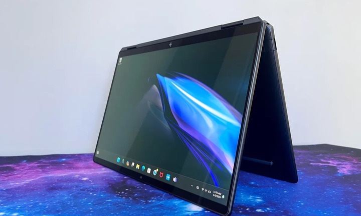 Laptop 2 trong 1 tích hợp công nghệ AI được giới thiệu tại CES 2024