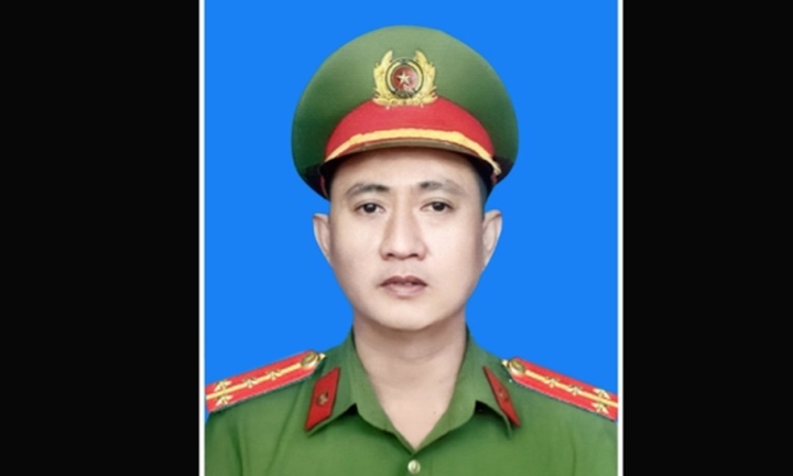 Truy tặng bằng khen cho phó trưởng công an phường hy sinh khi trấn áp tội phạm