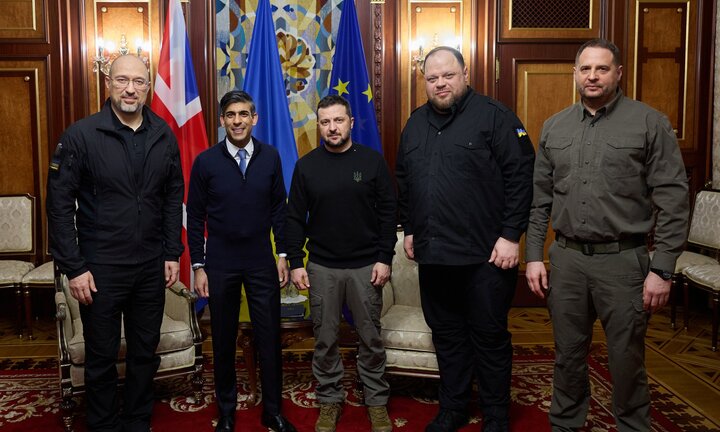 Ukraine sẽ bảo vệ Anh nếu bị Nga tấn công