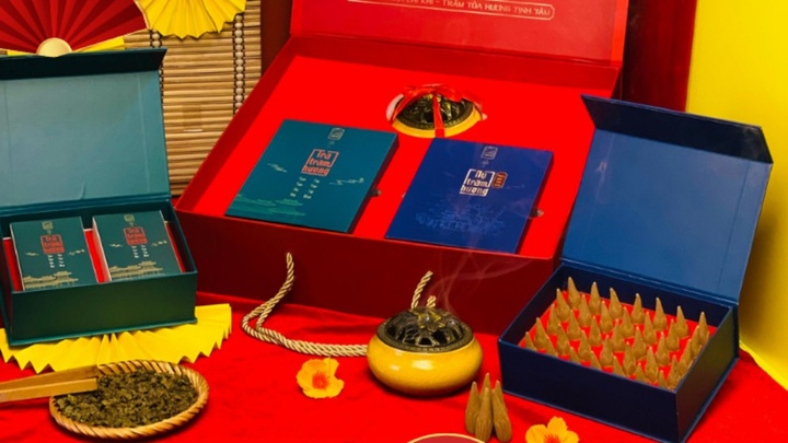 Ra mắt bộ quà Tết Trầm Kệ