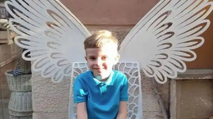 Cậu bé 5 tuổi chết thương tâm sau ca nhổ răng sữa