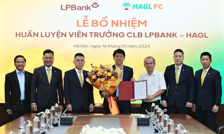 Ông Vũ Tiến Thành trở thành HLV trưởng CLB LPBank Hoàng Anh Gia Lai