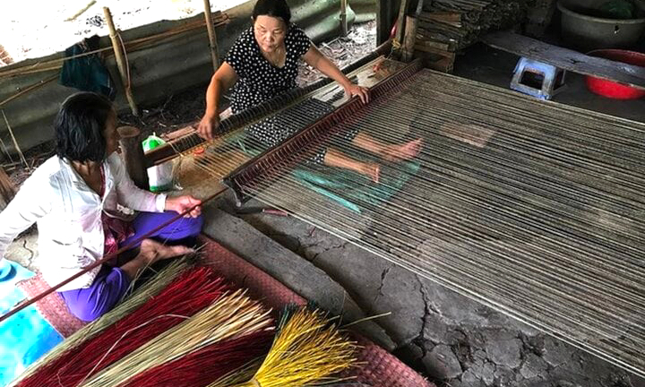 Nhớ thời dệt chiếu mua vàng