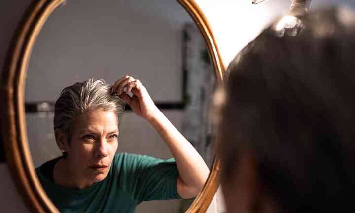 Đến tuổi nào tóc rụng không mọc lại?