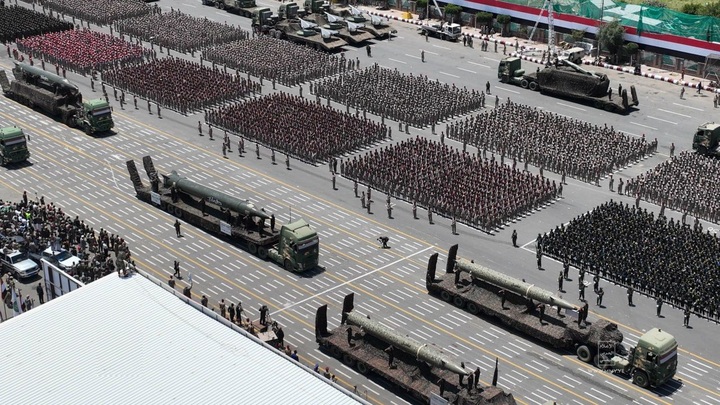 Lực lượng Houthi mạnh đến đâu để có thể tấn công tàu chiến Mỹ?