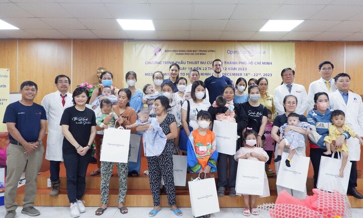 Sika đồng hành cùng Operation Smile Việt Nam 13 năm trao tặng những nụ cười