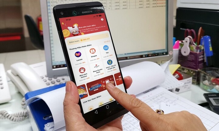 Sắm Tết bao nhiêu là hợp lý?