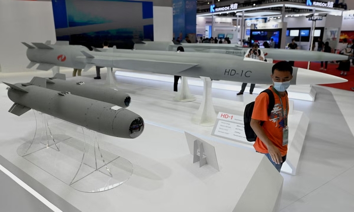 Trung Quốc chế tạo thành công đạn thông minh tốc độ gấp 7 lần âm thanh