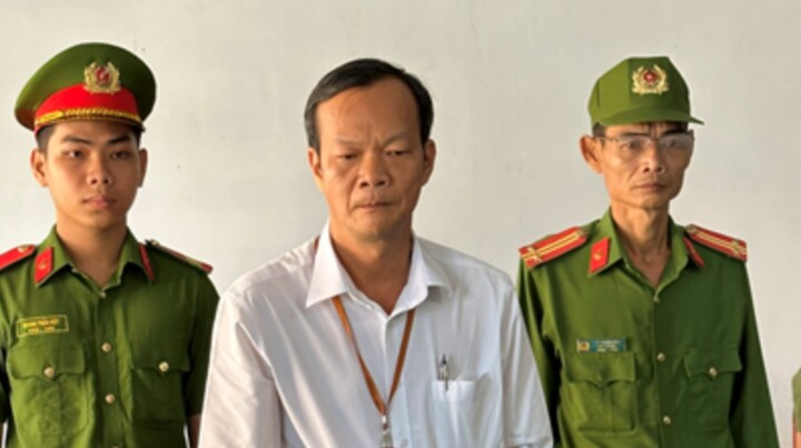 Bắt giam bí thư xã gây thiệt hại cho Nhà nước hơn 2 tỷ