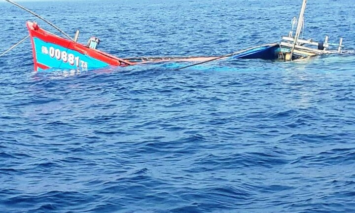 Một ngư dân Phú Yên mất tích khi đánh bắt trên biển