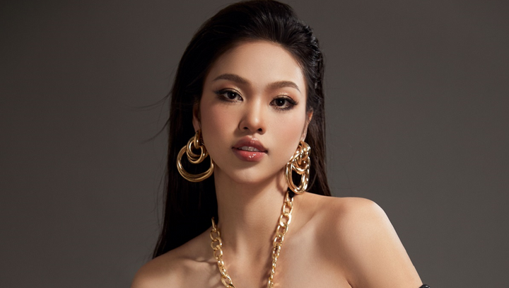 Nữ vận động viên bỏ bóng chuyền, bước chân vào showbiz