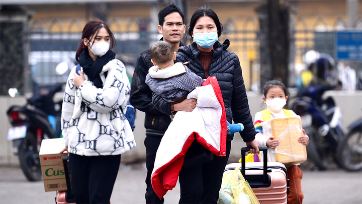 Mỗi năm, vợ chồng tôi ai về quê người đó ăn Tết