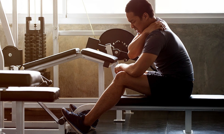 Dấu hiệu cảnh báo cơ thể cần ngừng tập luyện