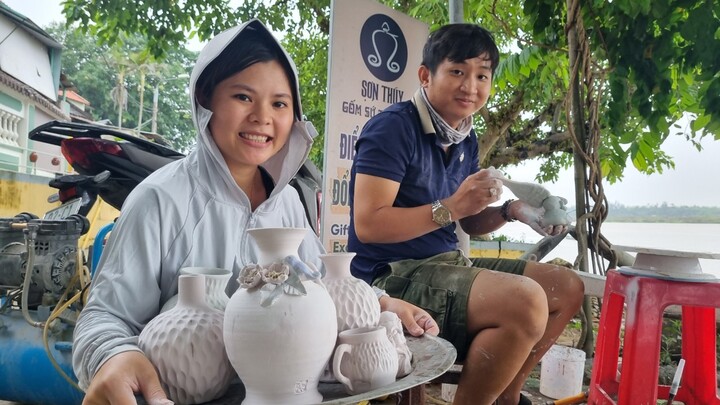 Hai vợ chồng trẻ 'khoác áo mới' cho sản phẩm gốm trứ danh xứ Quảng