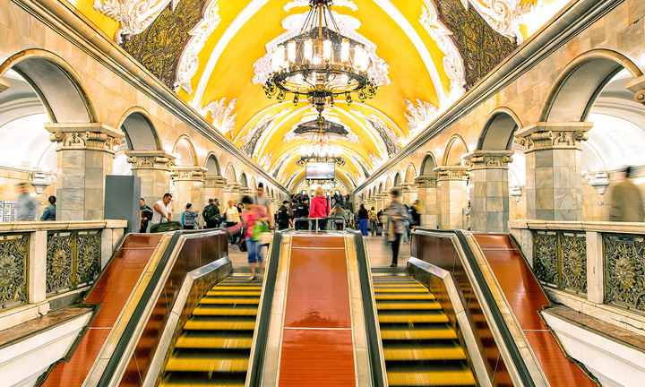 Tại sao tàu điện ngầm Moskva lại được xây dựng sâu đến 70 m?