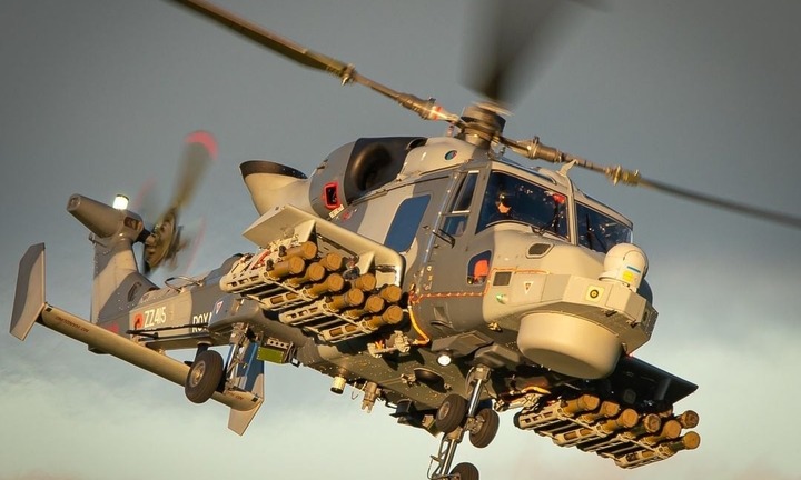 Điều gì khiến Canada chưa chuyển 80.000 tên lửa CRV7 cho Ukraine?