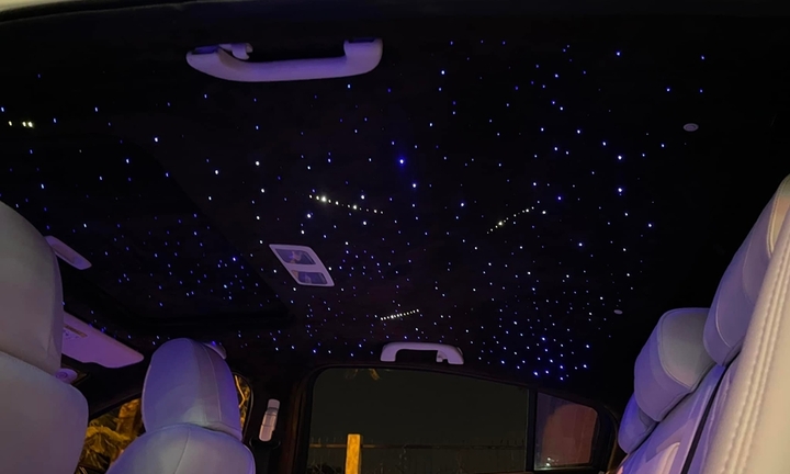 Có nên độ đèn trần sao xe ô tô?