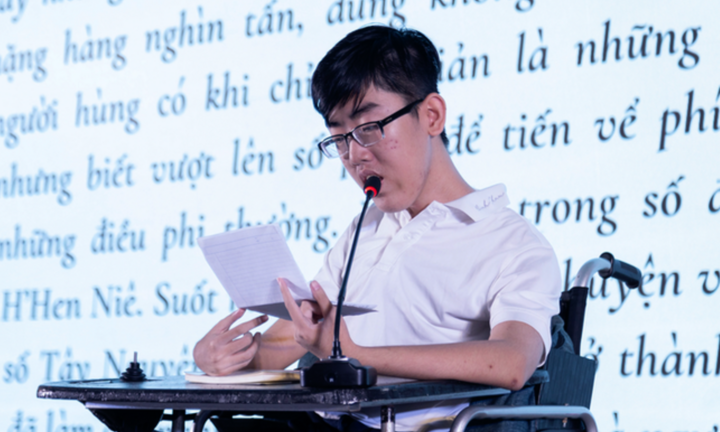 Nam sinh hiến xác cho y học được trường trao bằng kỹ sư danh dự