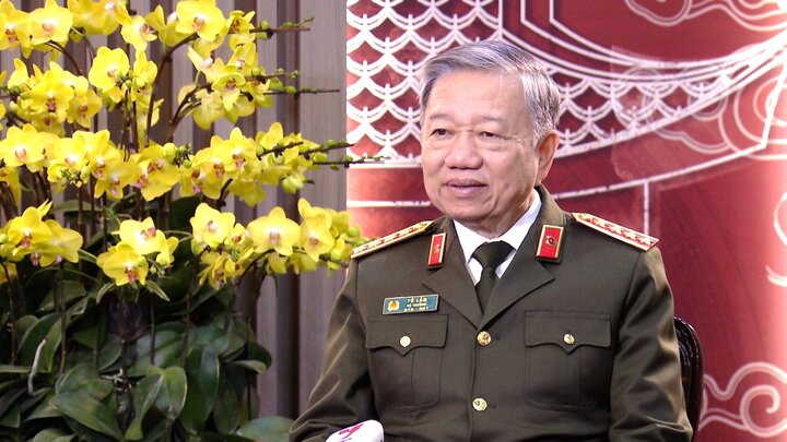 Bộ trưởng Công an: 'Tiến tới không dám, không thể, không cần tham nhũng'