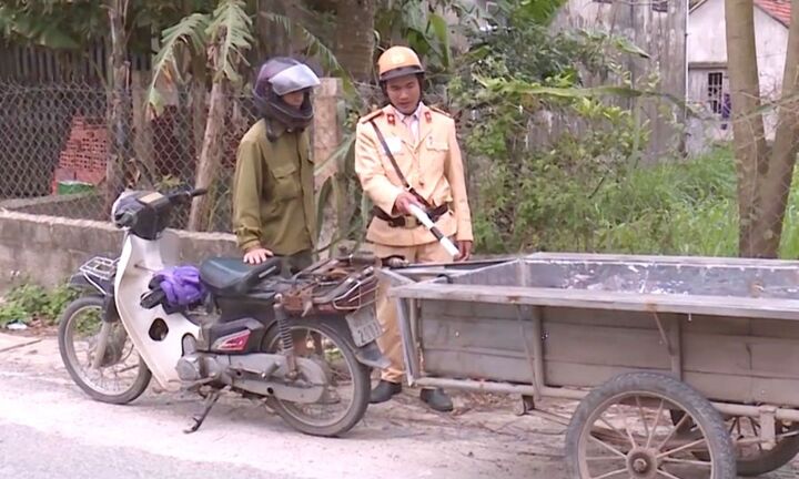 Đi xe tự chế bị phạt bao nhiêu tiền?