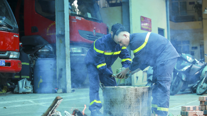 Tết xa nhà của người lính phòng cháy chữa cháy