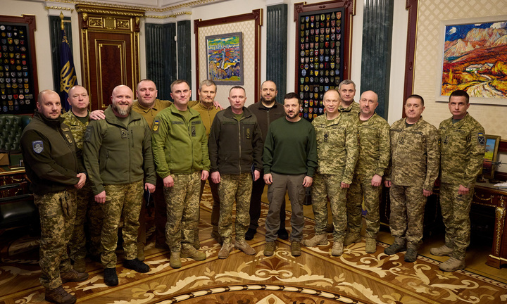 Tổng thống Ukraine bổ nhiệm loạt lãnh đạo quân đội mới