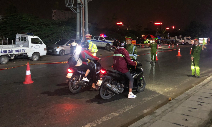 Bắc Giang: Quay đầu xe khi thấy tổ công tác, 'ma men' tăng ga đâm CSGT bị thương