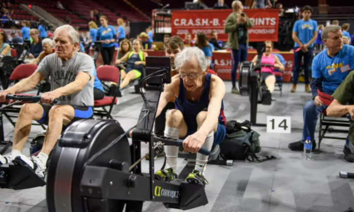 2 bí quyết đơn giản giúp người đàn ông sung sức ở tuổi 93