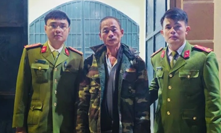 Bị kiểm tra nồng độ cồn, người đàn ông đánh, chửi công an 