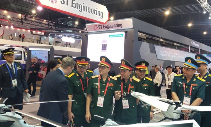Việt Nam dự triển lãm quốc phòng lớn nhất châu Á ở Singapore