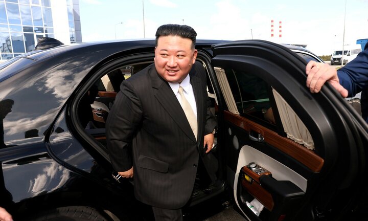 Tổng thống Putin tặng xe hơi cho nhà lãnh đạo Kim Jong-un