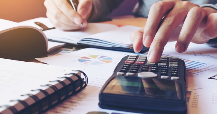 Nhiều người 'đi làm như đi chơi' nhưng cứ đòi thưởng Tết cao