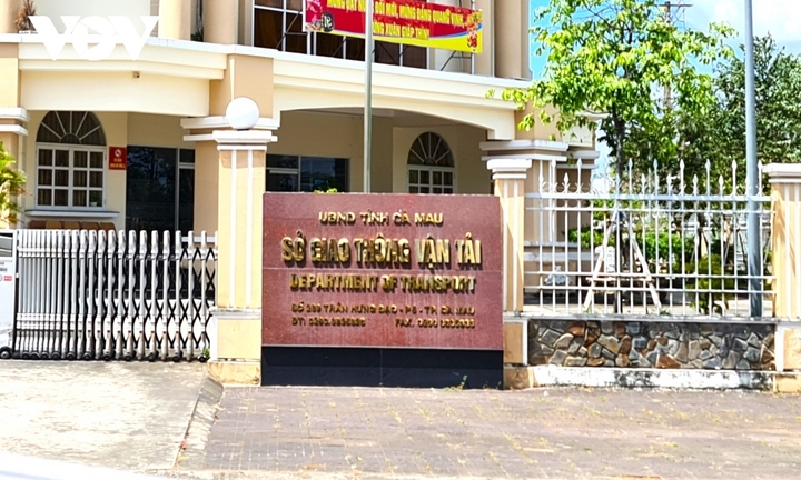 Dùng bằng không hợp pháp, Phó Chánh Thanh tra Sở GTVT Cà Mau bị buộc thôi việc