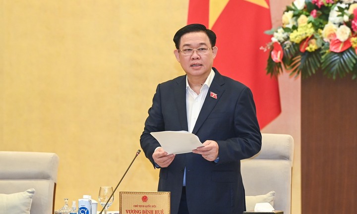 Ủy ban Thường vụ Quốc hội xem xét công tác nhân sự, chất vấn 2 Bộ trưởng