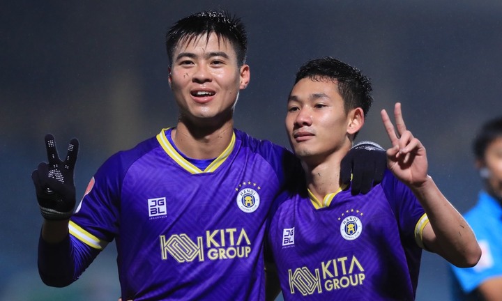 Trực tiếp bóng đá Hà Nội FC 3-1 TP.HCM: Văn Quyết lập công