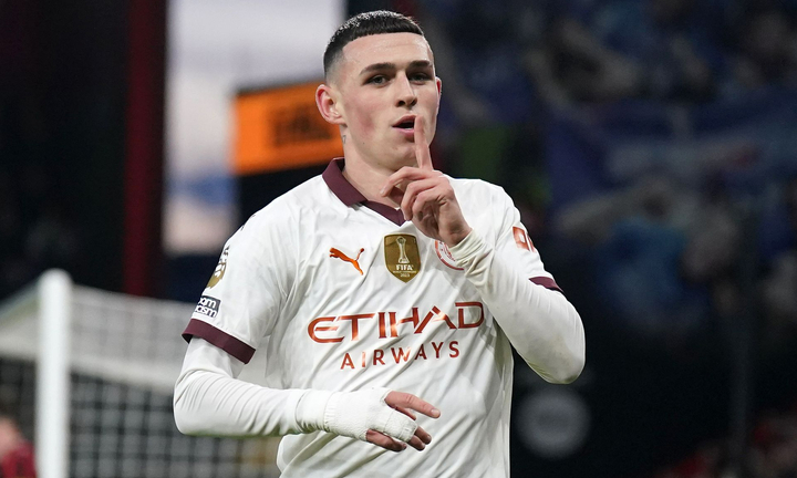 Thắng Bournemouth, Man City bám sát Liverpool