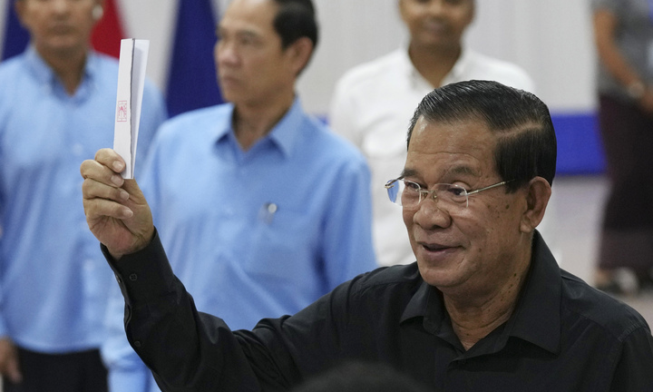 Chủ tịch Quốc hội gửi thư mừng Campuchia tổ chức thành công bầu cử Thượng viện