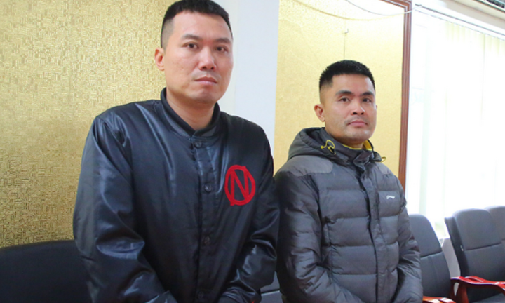 Tạm giữ 2 kẻ đi xe máy tạt đầu ô tô, đánh người trên đường Vành đai 2