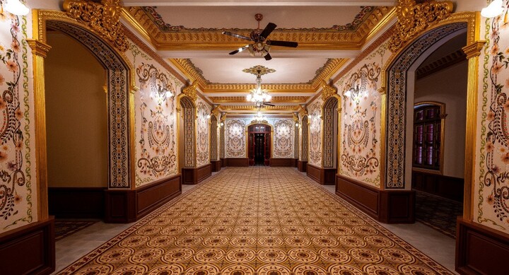  Cận cảnh cung điện thời nhà Nguyễn tốn hàng triệu USD phục dựng ở Huế