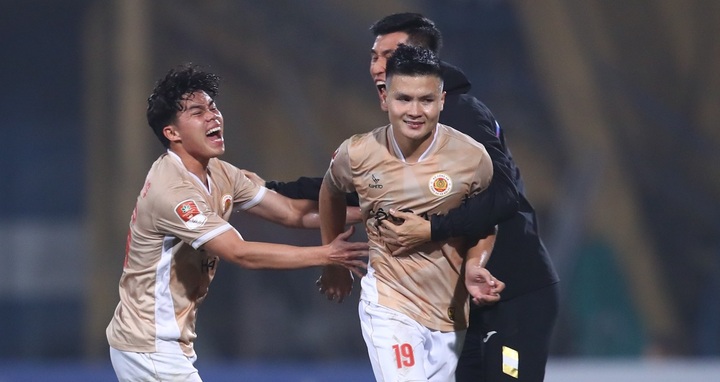 Quang Hải lập công, CLB Công an Hà Nội thoát thua