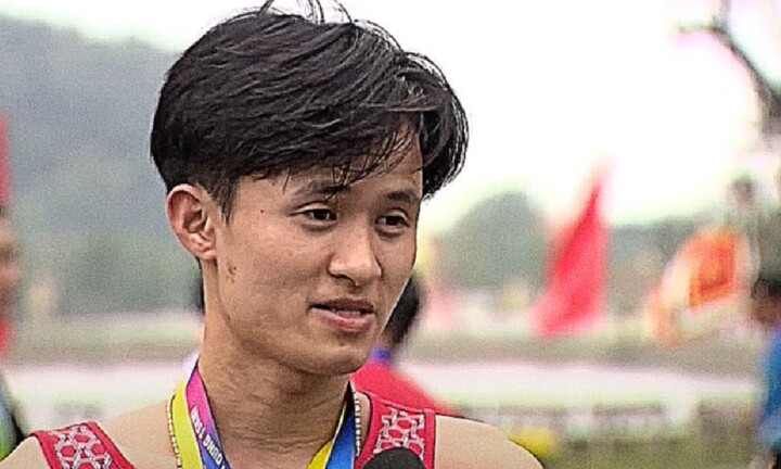 Bị chó đuổi, VĐV tuyển quốc gia về nhất ở giải chạy việt dã