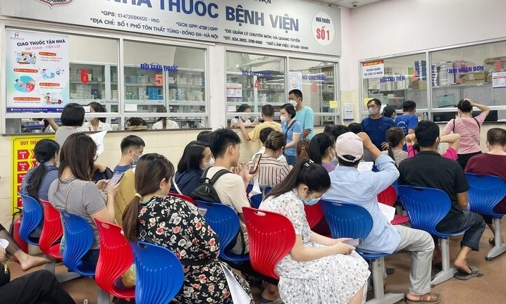 Đề xuất bảo hiểm y tế chi trả cho người dân tự mua thuốc, Bộ trưởng Y tế nói gì?