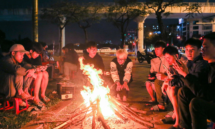 Hết nắng ấm, miền Bắc rét trở lại từ chiều tối và đêm nay