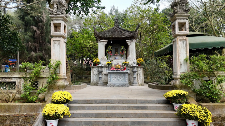 Lý do vùng đất hai vua Đường Lâm không còn hậu duệ họ Phùng, Ngô